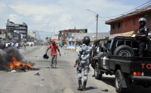 violences dans les rues d'Abidjan