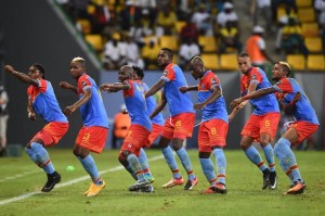 Les Léopards célèbrent un but contre le Togo par la danse Fimbu du chanteur Félix Wazekwa